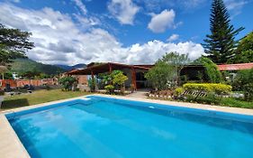 Casa Blanca Hortencia